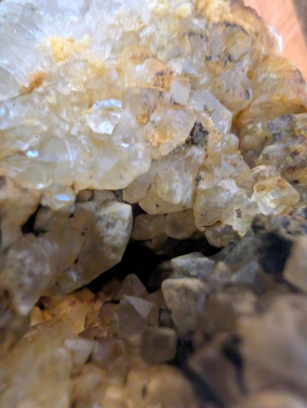 Natural Kentucky Quartz Geode – Cracked Open into 3 Pieces – Sparkling - Picture 4 of 16